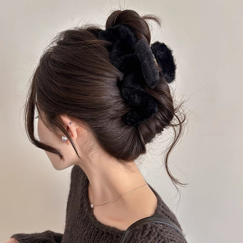 Otoño e invierno, cabello grande, agarre femenino, clips de tiburón de alta calidad, clips de cabello de piel de amor, pinzas de felpa cálidas, al por mayor