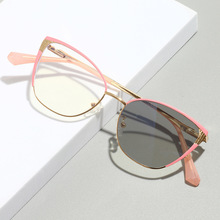 �羳�¿�؈�����R�ܕr�г��������ȷ��{�����Ů��׃ɫ�o�����R��