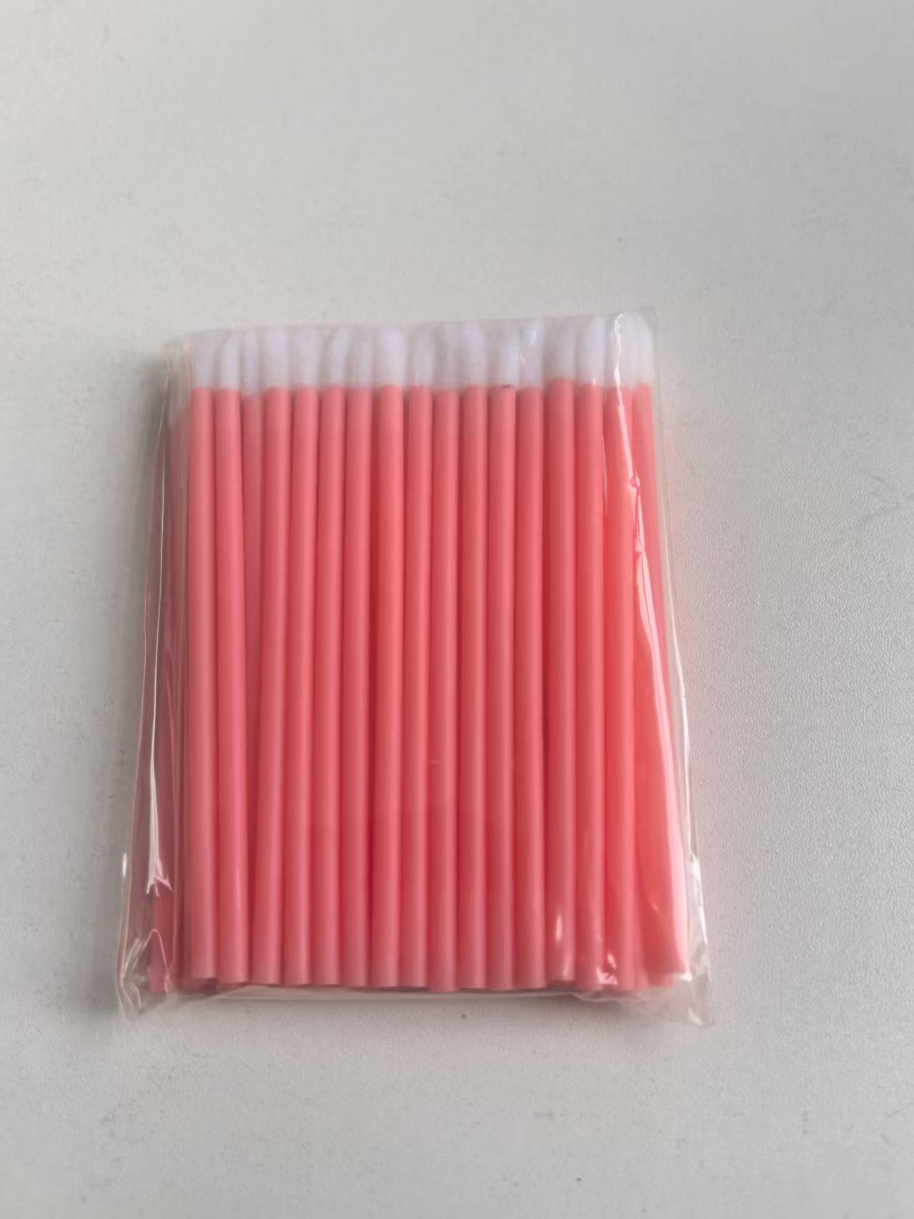Pinceles flocados para labial 50 piezas de plástico y nylon con mango corto para maquillaje de labios image 16