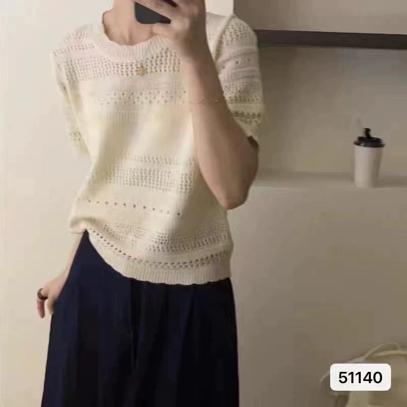 Knitted summer cute base body-friendly sweater, fitted