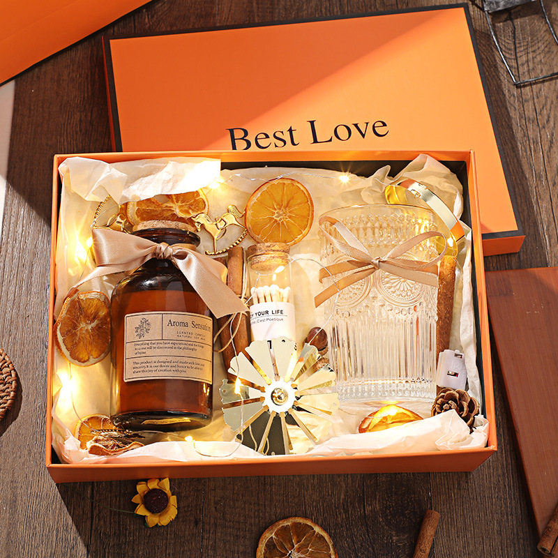 Festive gift scented candle gift box bir...
