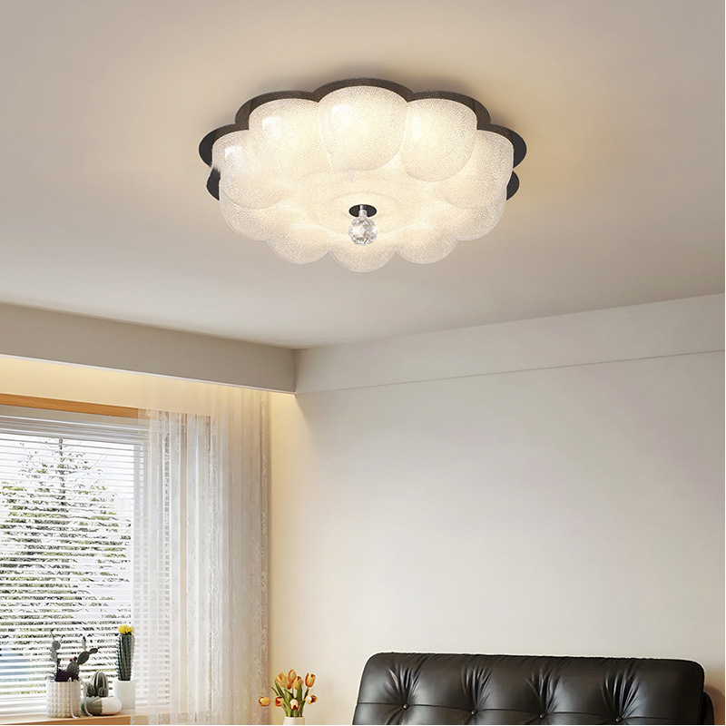 Moderno y simple nuevo estilo de lujo ligero lámpara de techo de dormitorio de arena de cristal protección ocular inteligente lámpara de habitación de dormitorio principal en forma de flor de estilo antiguo