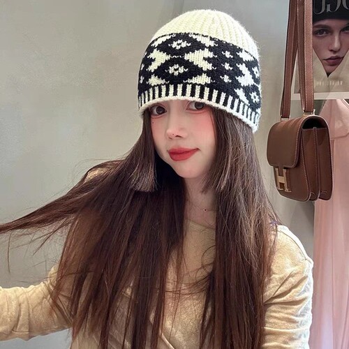 New Autumn/Winter Knit Hat Korean Style Checkered Large Brim Woolen Hat for Women - Advanced Versatile Warm Stylish Universal