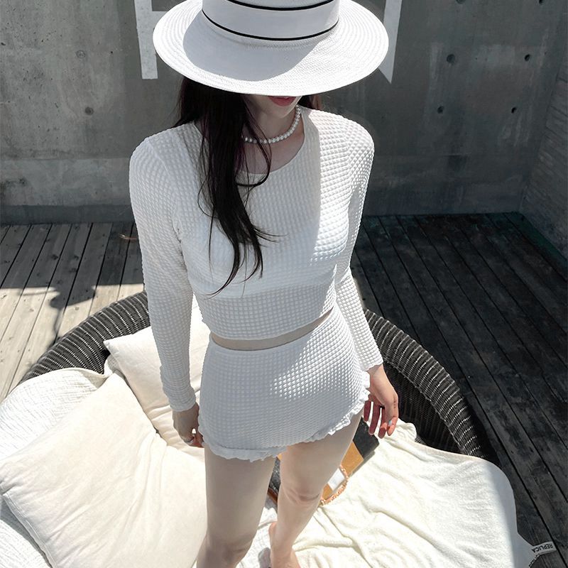 2024 new split three-piece swimsuit women's slim belly-covered beach holiday hot spring swimsuit women's one-piece generation]]