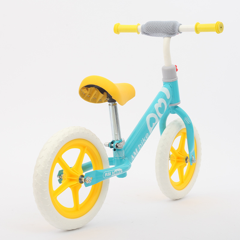 Al por mayor de acero de alto carbono de color para niños deslizando coche de equilibrio 3 - 8 años de edad clase de puzzle sin pedal amortiguador scooter bebé