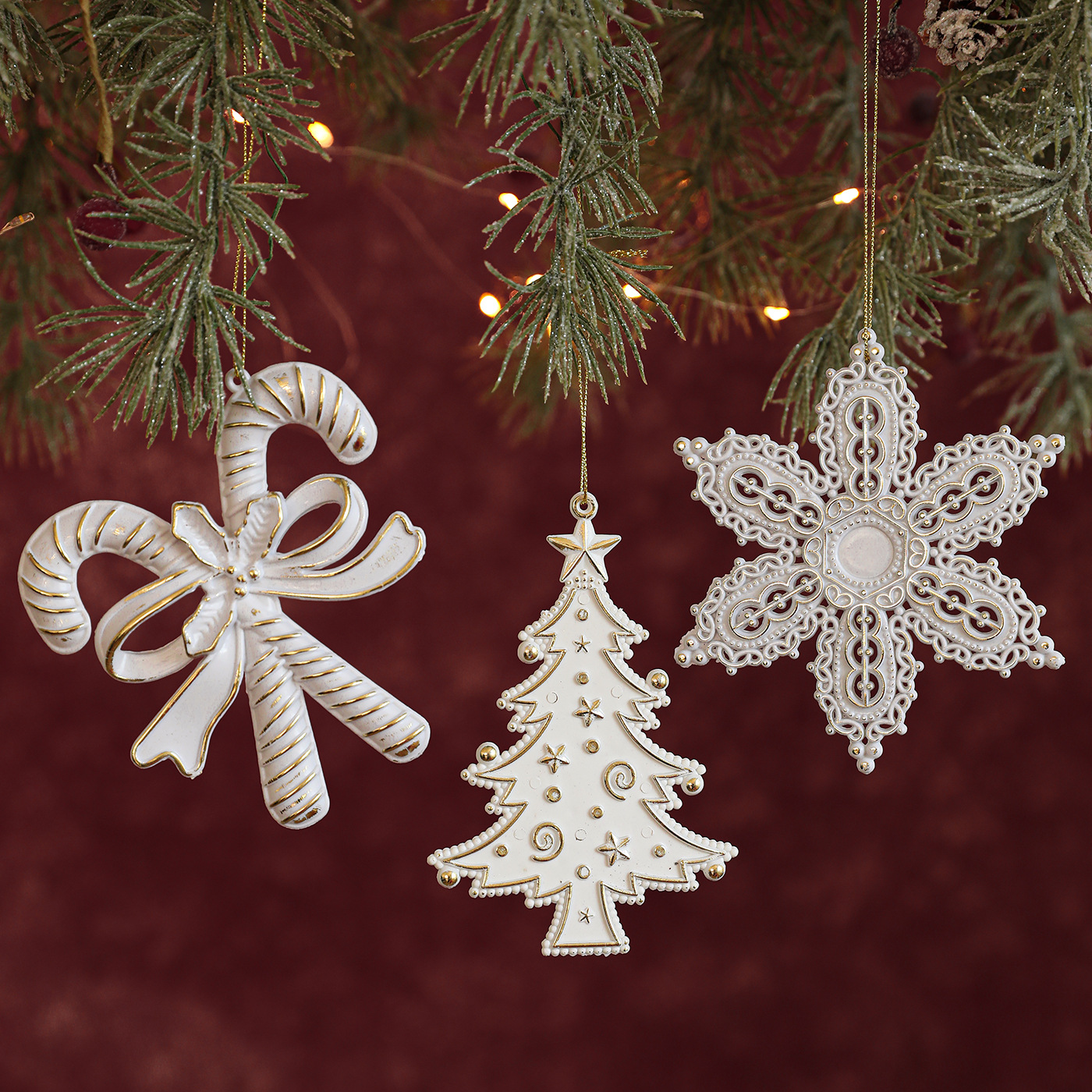 Nuevo colgante de plástico dorado blanco mate retro ligero de lujo copo de nieve árbol de Navidad decoración de ventana colgante