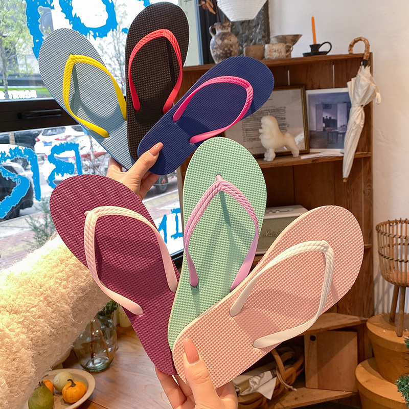 Summer New Style Flip-Flops for Women, Home Use, Non-Slip Bathing Slippers, Women's Summer Outdoor Camping Sandals Summer New Style Flip-Flops for Women, Home Use, Non-Slip Bathing Slippers, Women's Summer Outdoor Camping Sandals