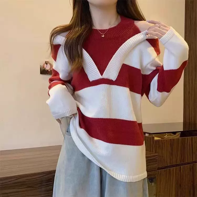 慵懒风条纹露肩挂脖针织衫女秋季胖mm宽松显瘦辣妹打底衫上衣女装