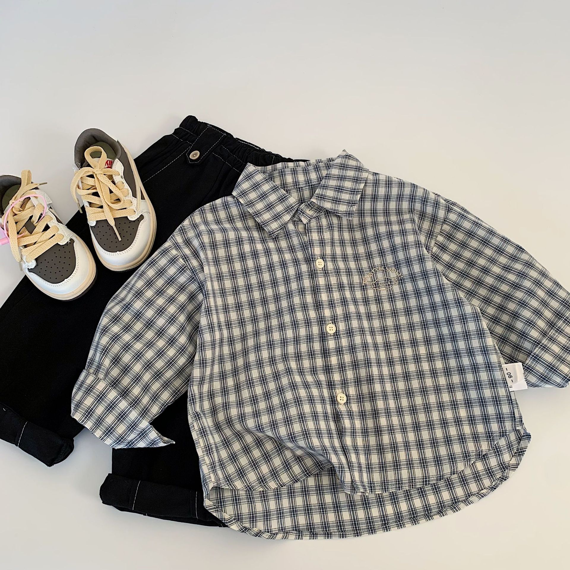 Camisa para niños Maibao 2025 otoño nuevos productos ropa para niños pequeños y medianos camisa para niños y niñas de moda retro simple y retro