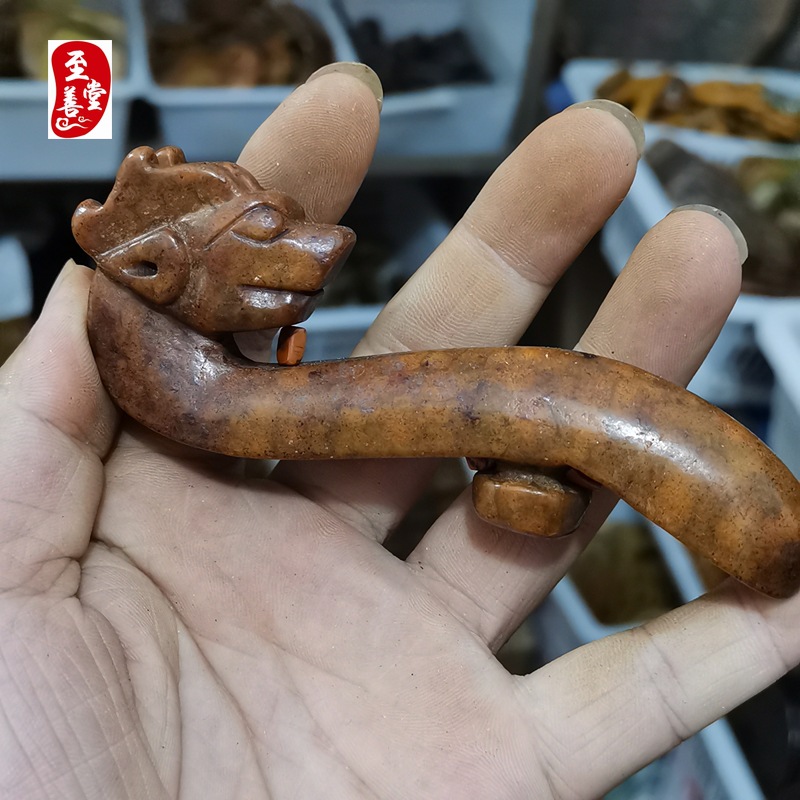 玉石仿古玉老玉天然岫玉雕客厅装饰摆件103龙头玉带钩