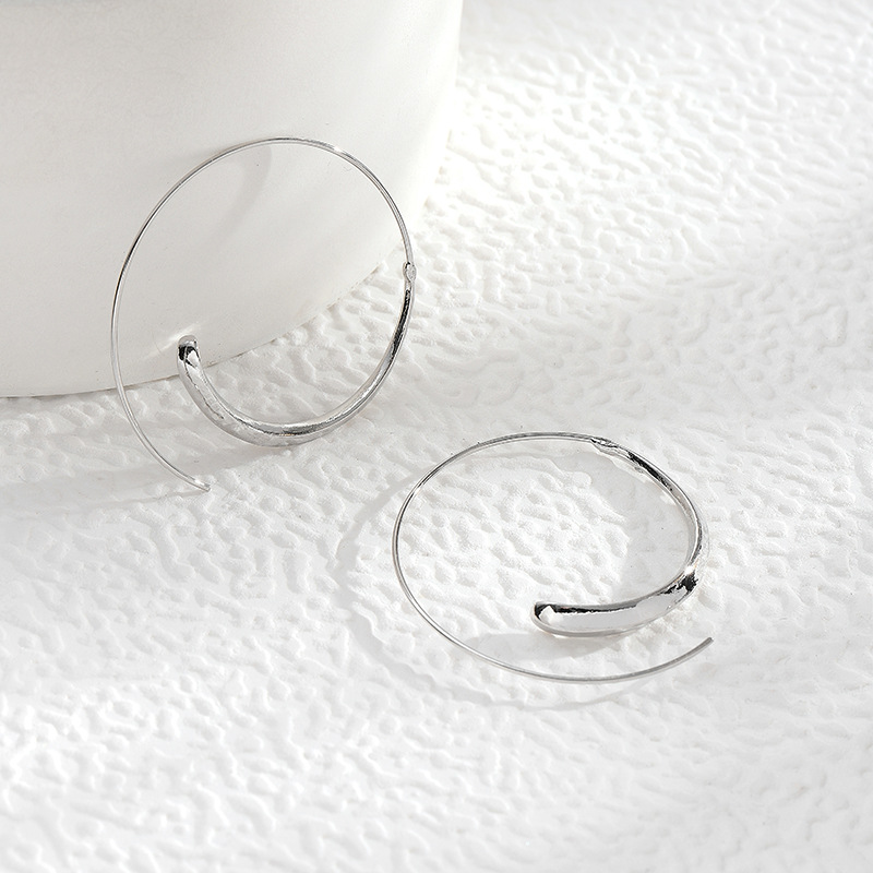1 Pair Quantity 1 Pair Simple Style Solid Color Plating Alloy Hoop Earrings