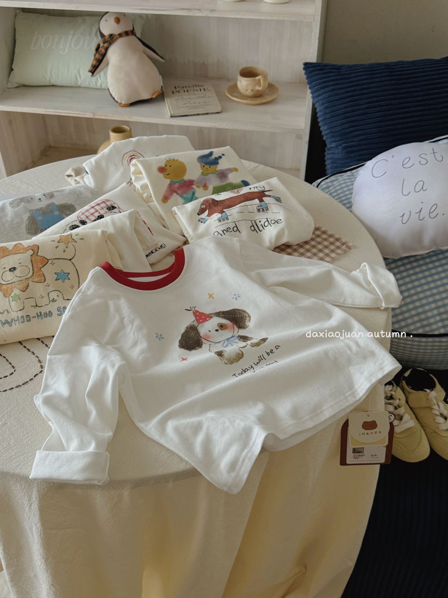 大小ロール子供プリント長袖Tシャツ2025春新作女の子かわいいプリントおしゃれルーズトップ