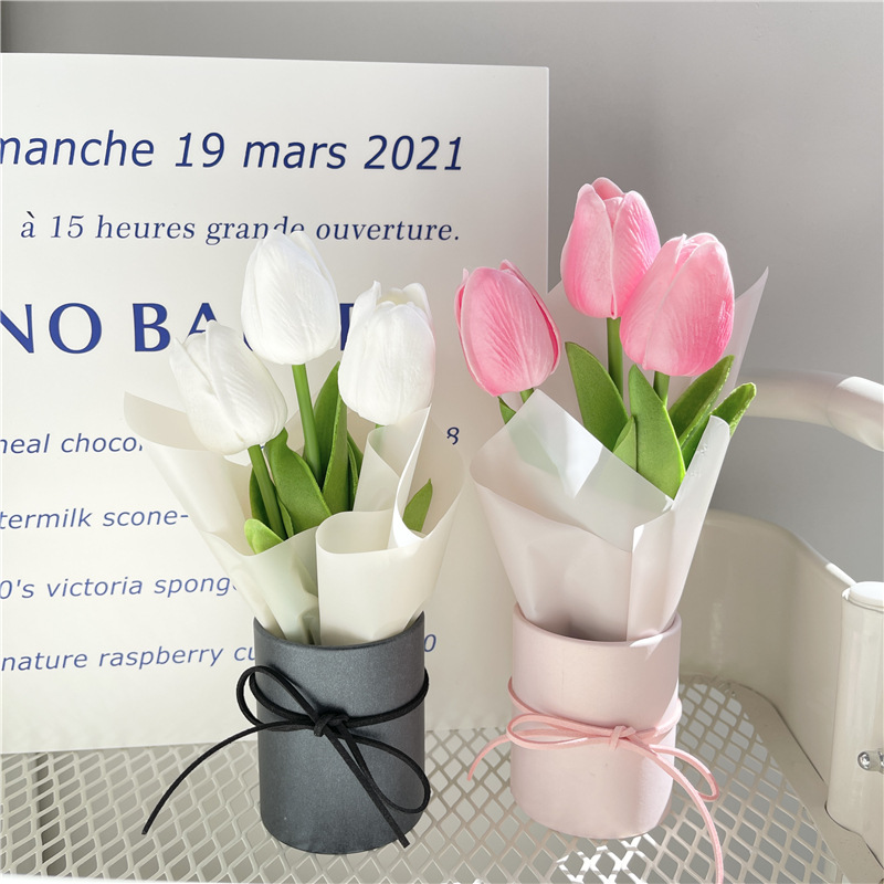 Ramo de tulipán, pequeño cubo de flores, decoración de coche, decoración de la sala de estar, recuerdos, regalos de cumpleaños para novias, accesorios fotográficos