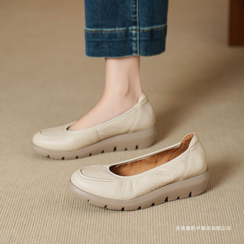 Women's French-Style Lightweight Round-Toe Soft-Soled Shoes 2026 Spring/Summer New Casual Slip-On Shallow Shoes Fashion