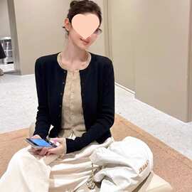 早秋假两件修身针织开衫长袖上衣薄款羊毛针织衫圆领小开衫图片色