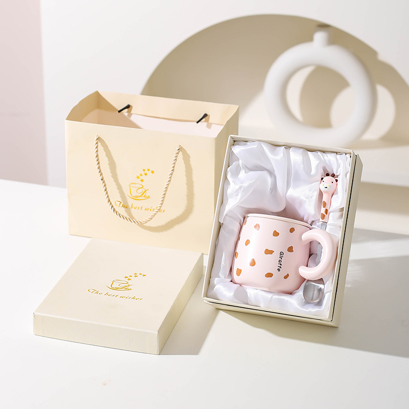 Tazas de cerámica creativas y lindas tazas con cubierta de cucharas tazas de agua para niños tazas de pareja tazas de leche tazas de café para chicas