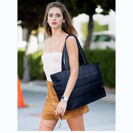 亚马逊新款女士单肩包笔记本电脑包轻质手提包托特包大容量健身包