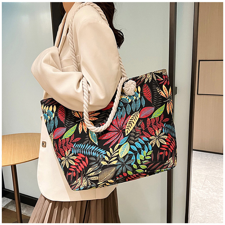 Women's Medium Canvas Geometric Stripe Streetwear Sewing Thread Square Zipper Tote Bag display picture 27