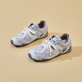 女式运动单鞋;女式休闲单鞋;女式雪地靴