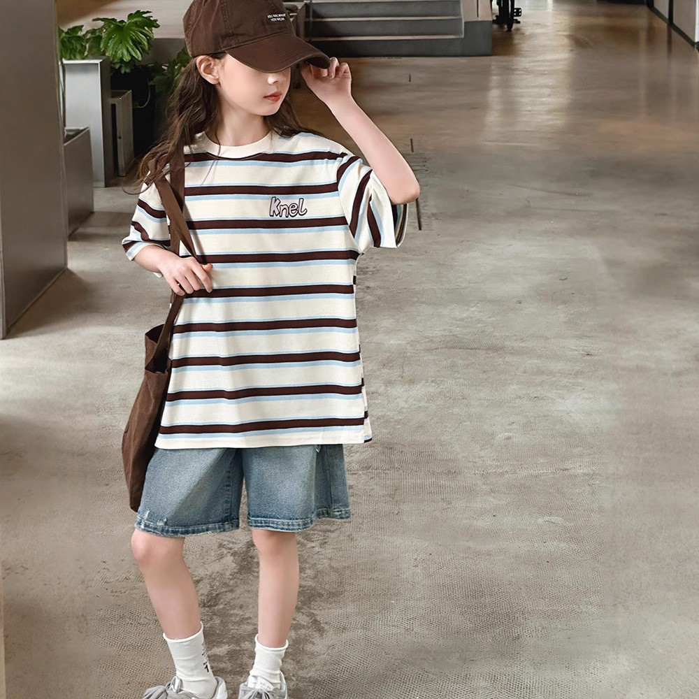 Girls' Short-Sleeved Suit Summer 2026 New Stylish Fashionable Pure Cotton Striped Denim Shorts Two-Piece Set for Older Children