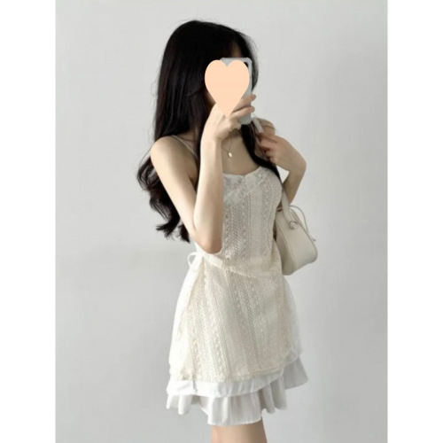 Autumn/Winter French-style fashionable, breezy drawstring tie-waist lace camisole for women, layered with chiffon skirt as base layer dress