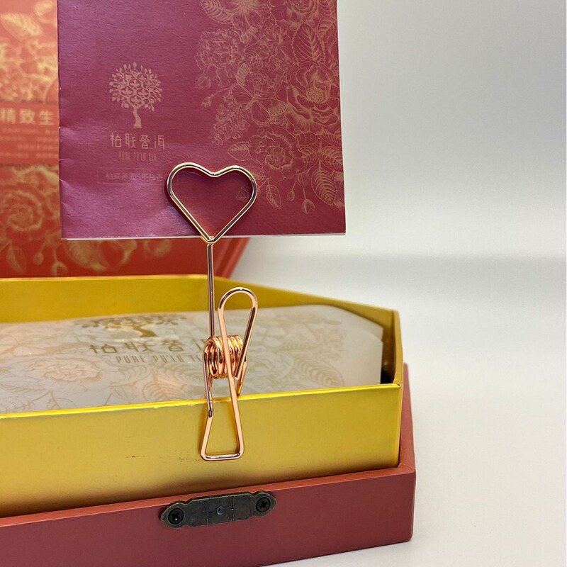 Creative Heart-Shaped Business Card Holder, Multifunctional and Practical Note Holder, Metal Hollow Double-Headed Card Message Stand Wholesale Creative Heart-Shaped Business Card Holder, Multifunctional and Practical Note Holder, Metal Hollow Double-Headed Card Message Stand Wholesale