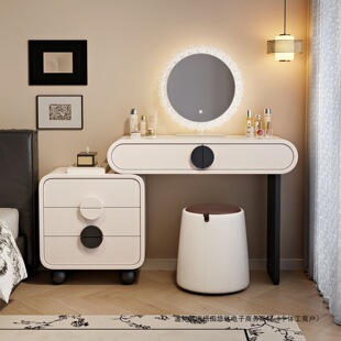 �¿ʽ�A����y̨������y̨����һ�w�������y̨�p�����ͺ��sľ