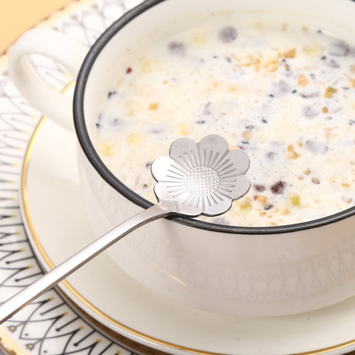 Stainless steel cherry blossom spoon long handle coffee stirring spoon cake dessert spoon bird's nest spoon honey spoon mug spoon
