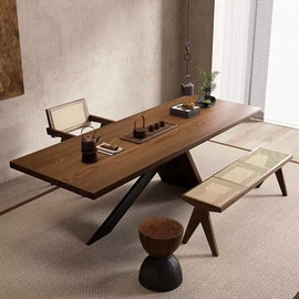 实木床;餐桌;电脑桌