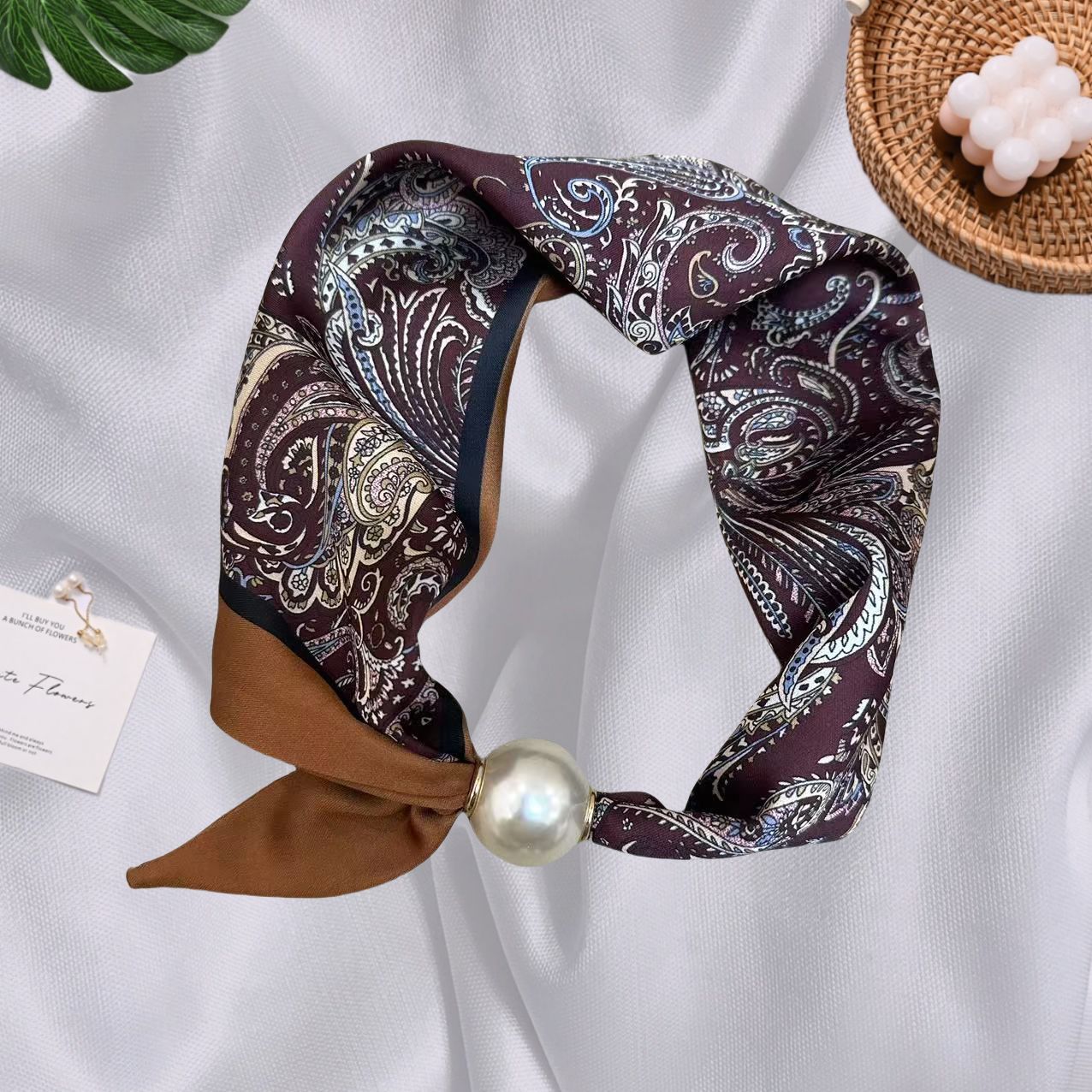 Colar de pérolas de luxo com fecho magnético para mulher_voghion.com