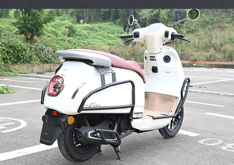 Suitable for Wuyang Honda NWF125 motorcycle crash bars, front and rear exhaust pipe bumpers, anti-fall and anti-collision, white modification