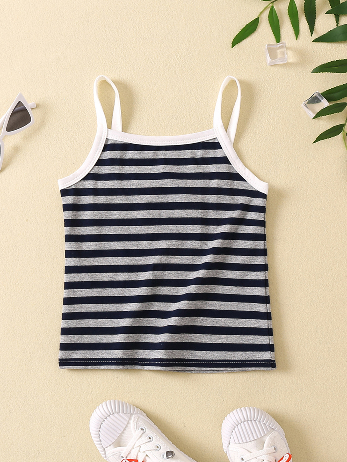 Camiseta sin mangas de algodón puro para niñas de Amazon, camisola versátil a rayas de verano, chaleco para niños, ropa infantil en stock al por mayor