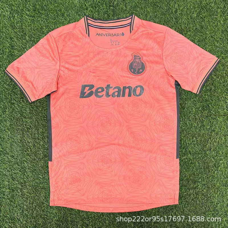 Футбольная форма Blue Cross Chivas Aston Villanovokusen Feyenoord Notts Forest свитер/майка?