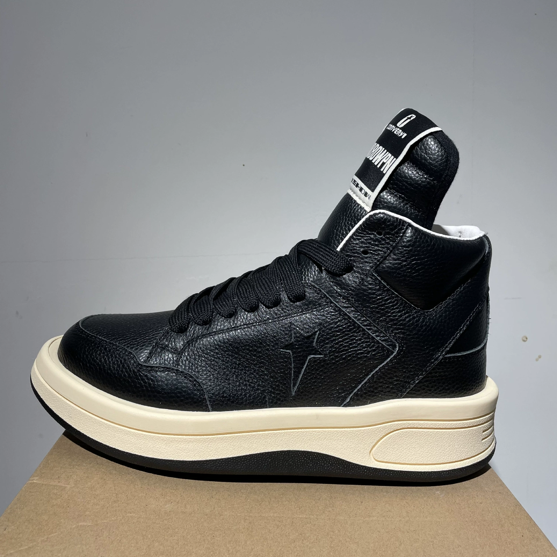 Кроссовки высокого класса в ко-брендовом стиле, универсальные кроссовки в европейском и американском стиле, повседневные белые туфли из натуральной кожи с толстой подошвой, дышащие и удобные.