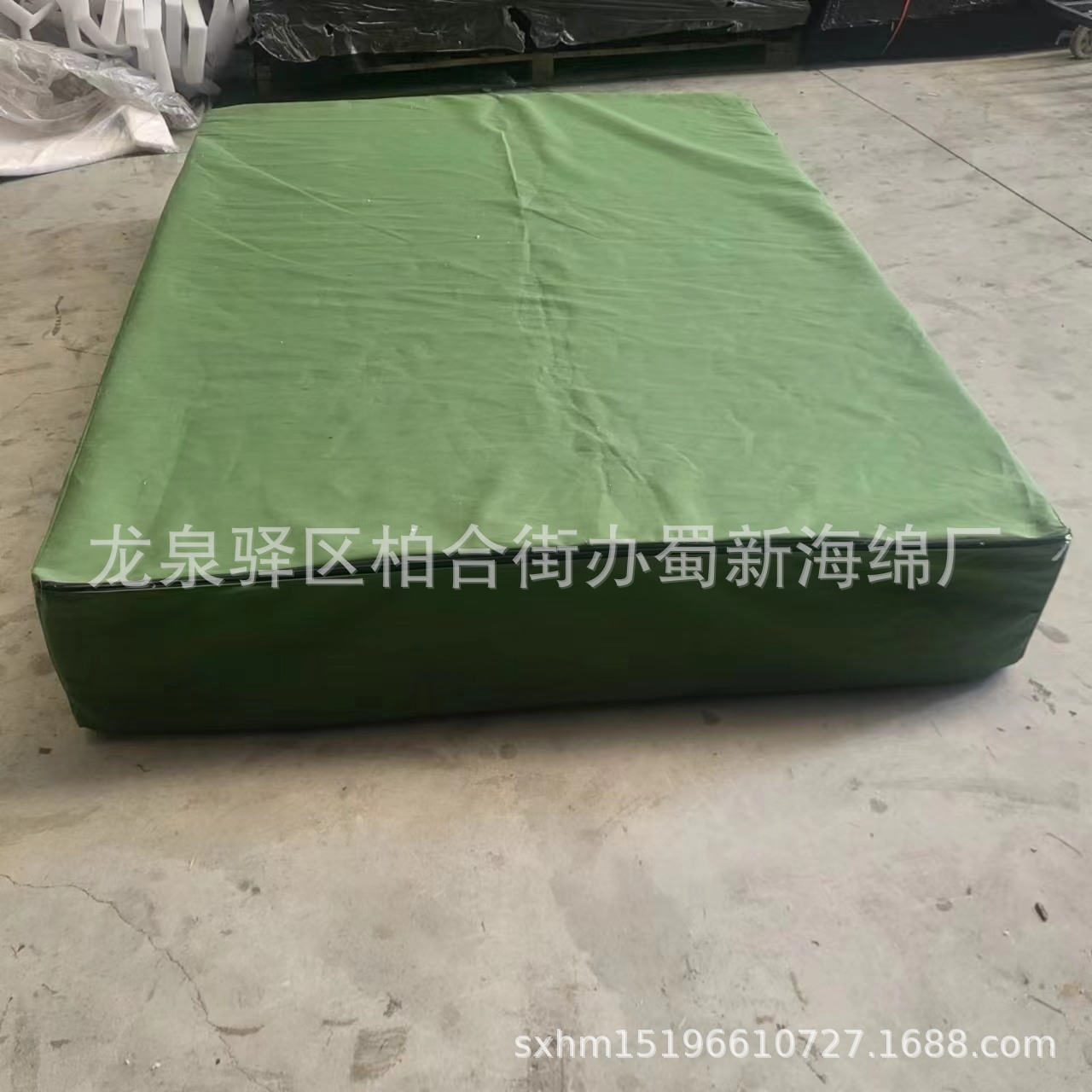 厂家供应帆布套高密度运动垫子/帆布套攀岩垫子/逃生垫子