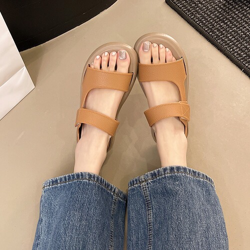 Thick soled Roman sandals women's new summer fashionable soft soled slip-on velcro casual beach shoes are comfortable