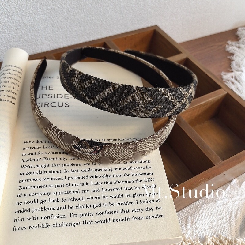 Real Shot of Vintage-Style Designer g Headband with Classic High-End Feel, Narrow Edge, Simple Embroidery, Korean Dongdaemun
