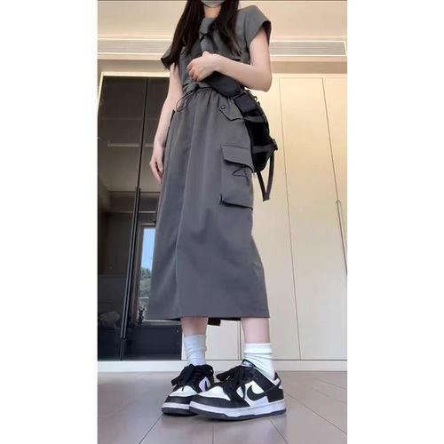 Plus-size women's workwear skirt for summer 2025, with a salty sweet and spicy style, petite size, street-style, age-defying, fashionable half skirt