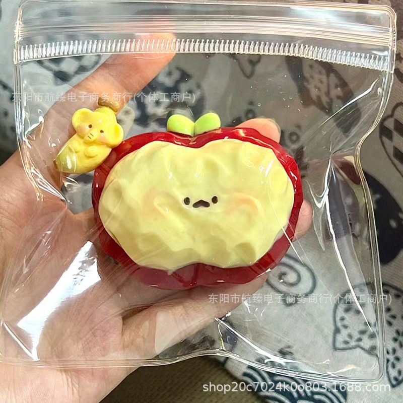 Pequeño libro rojo con manzana roja pellizco pellizco casero de grado alimenticio silicona descompresión juguete pellizco pellizco feliz regalos de rebote lento
