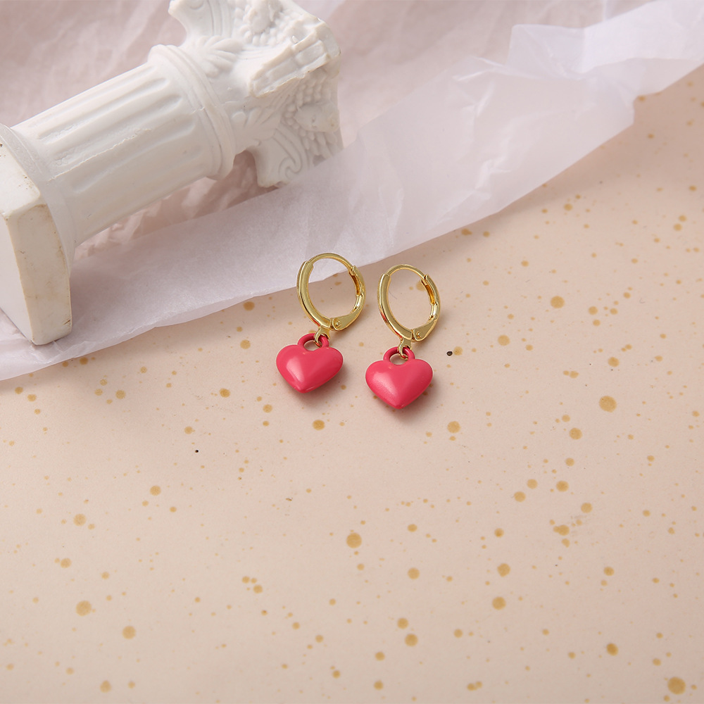 Nouvelles Boucles D'oreilles D'huile Dégoulinant De Coeur De Pêche De Couleur Bonbon Créatif Mignon Amour Dégoulinant D'huile Boucles D'oreilles En Gros display picture 4