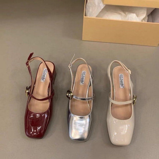 French-Style Chunky Heel Closed-Toe Sandals for Women, Paired with a Red Dress, New Gentle Evening Mary Jane Shoes for Summer 2025