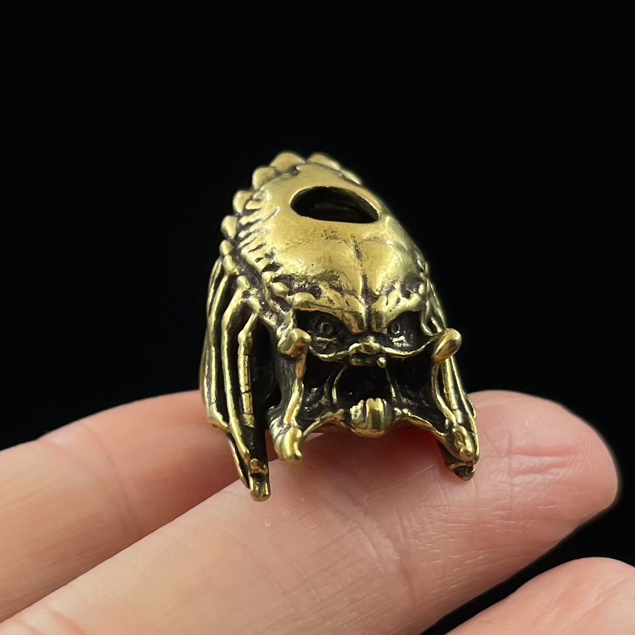 仿古做旧黄铜铁血魔兽头盔挂饰坠子diy钥匙扣挂件包包配件饰品|ms