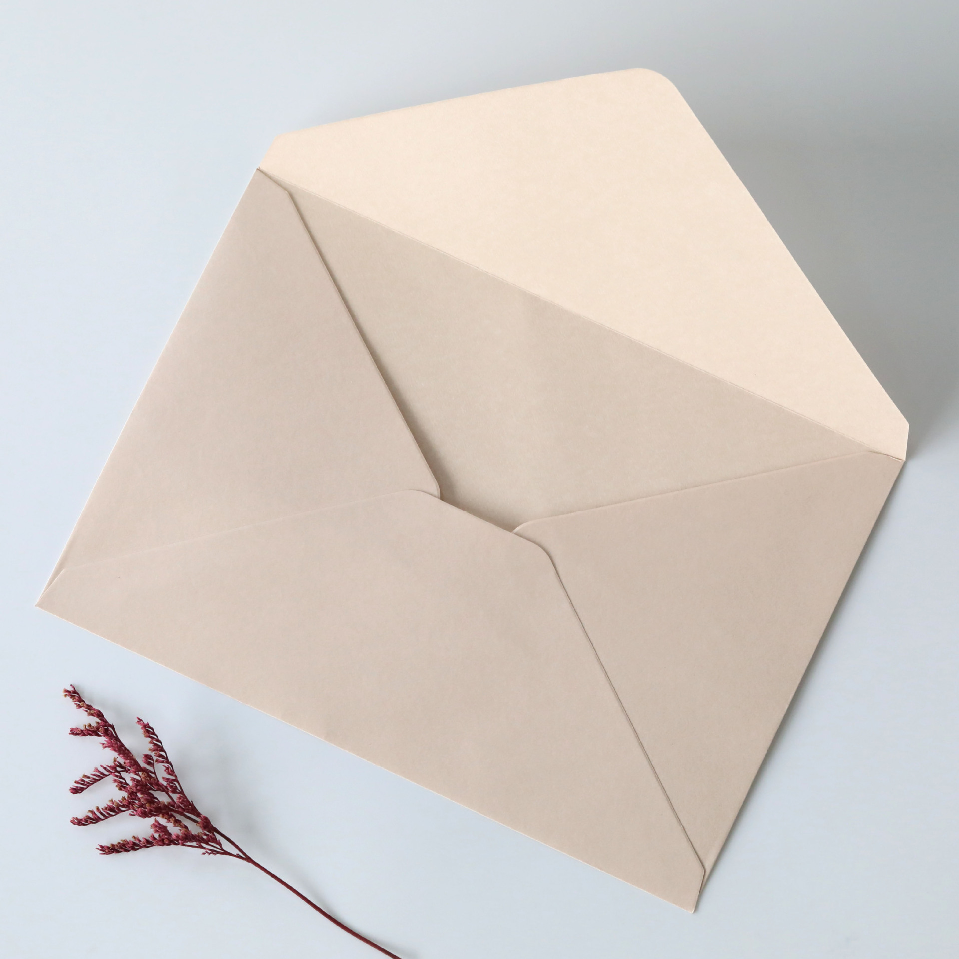 Western-Style Light Pink 150g Cardstock Rectangular Envelope Wedding Invitation European-Style Pink Greeting Card Envelope Wholesale
