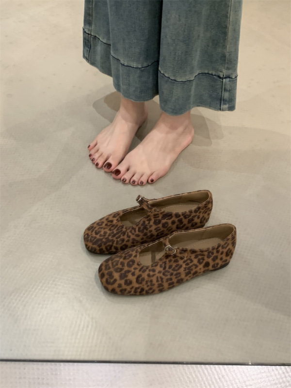 平底复古方头浅口单鞋女2025新款春季法式仙女洋气百搭温柔小皮鞋|undefined