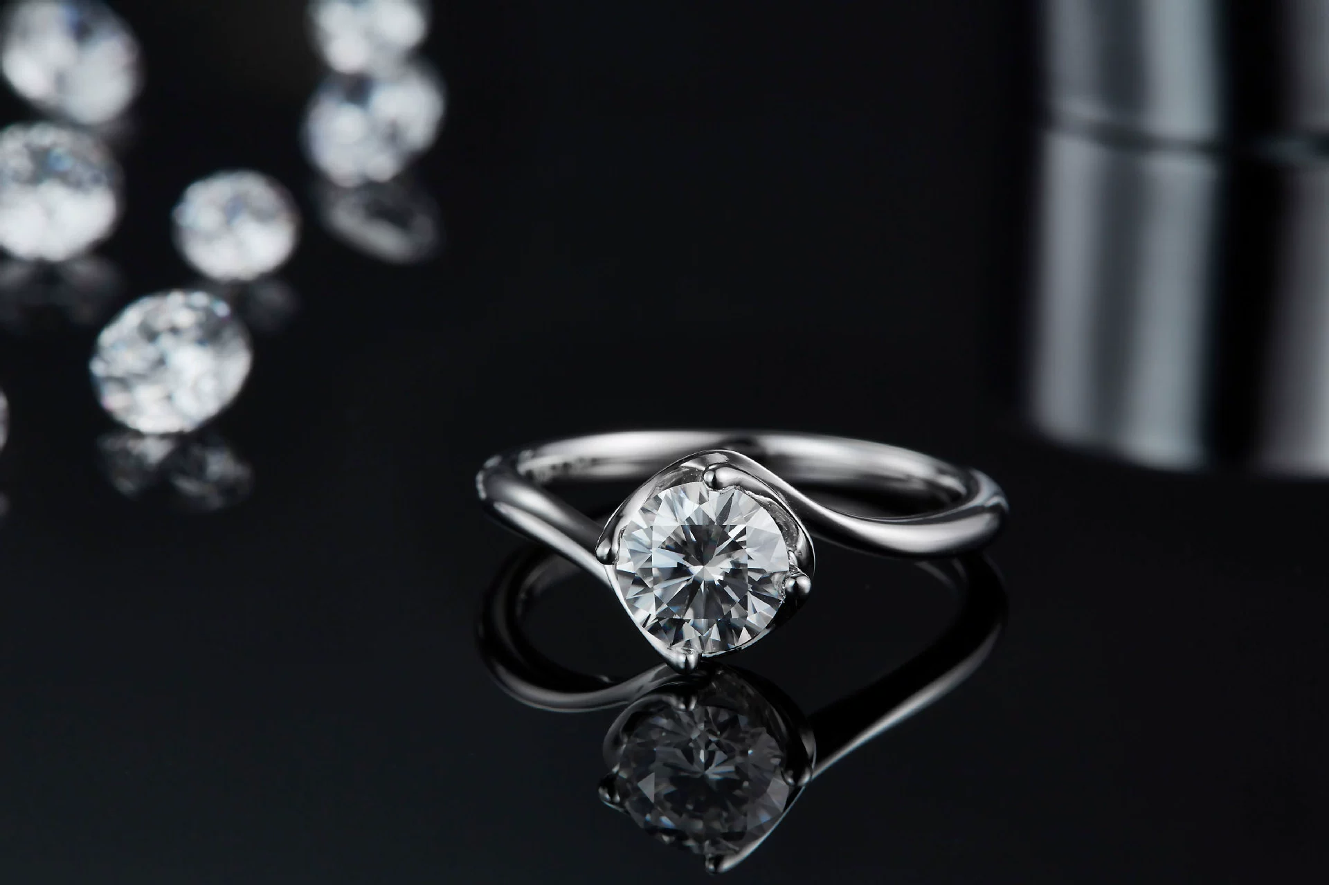 华莎珠宝 Ring with stone, classic accessory for St. Valentine's Day, 1 carat