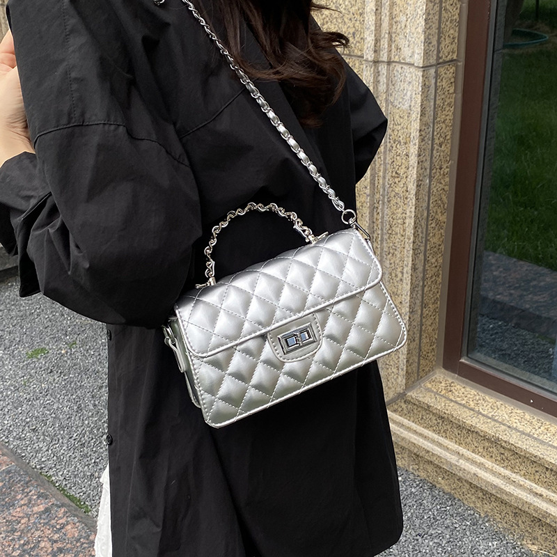 Bolsa de cadena de textura de alta calidad 2025 verano nuevo bolso de mano pequeño bolso de hombro fragante bolso de mensajero de hilo bordado de diamantes mujer