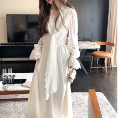 2025秋杏色长款蕾丝连帽长袖连衣裙女秋季法式复古气质高级感裙子