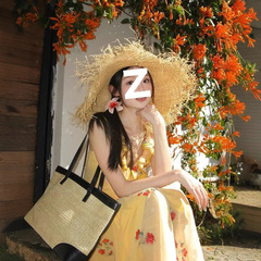 法式V领黄色碎花吊带连衣裙子女夏季气质收腰显瘦多巴胺甜美长裙
