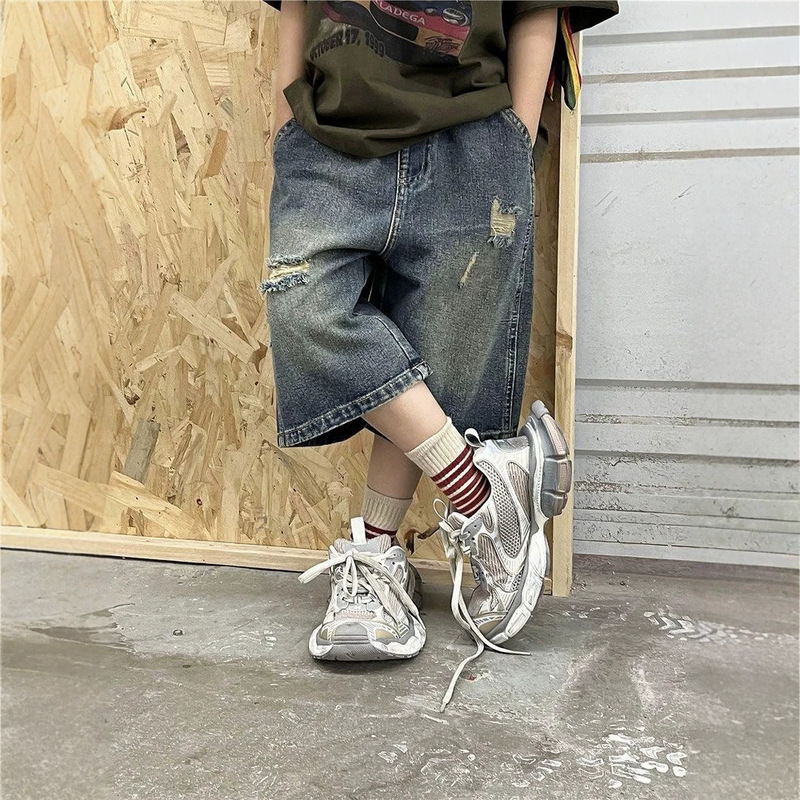 Popular Boys' Denim Ripped Shorts, Versatile and Fashionable New Style for Summer