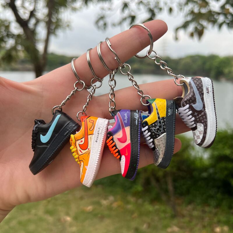 European and American Cross-border AF1 Air Force Single Keychain Quan Zhilong Daisy Series Three-dimensional Hollow Shoe Mold AJ Keychain